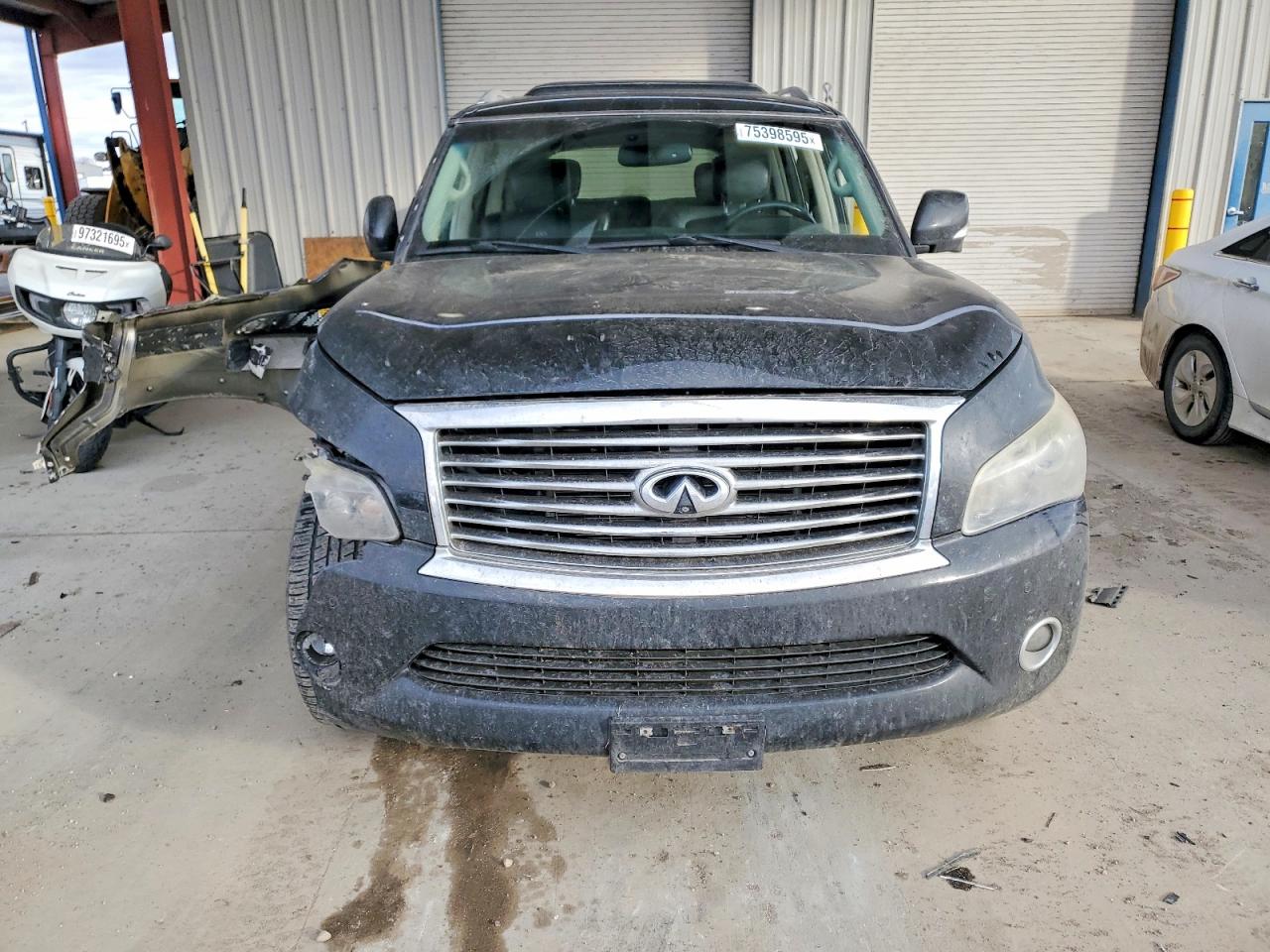 2011 INFINITI QX56 BASE photo 9
