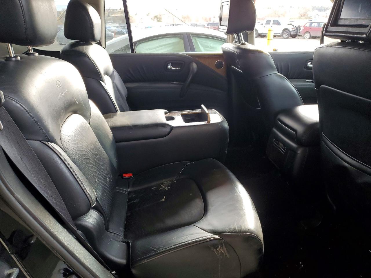 2011 INFINITI QX56 BASE photo 21