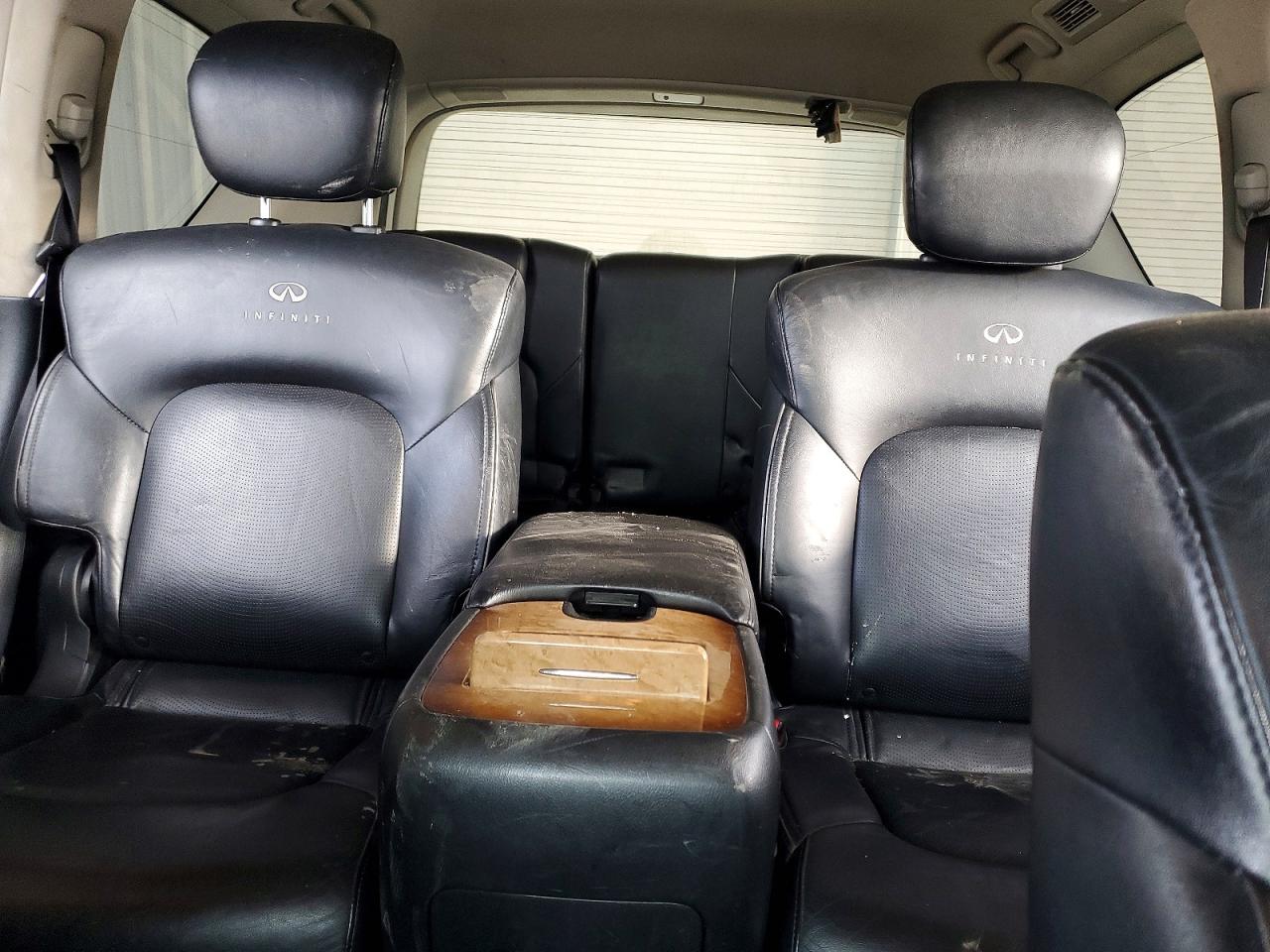 2011 INFINITI QX56 BASE photo 19