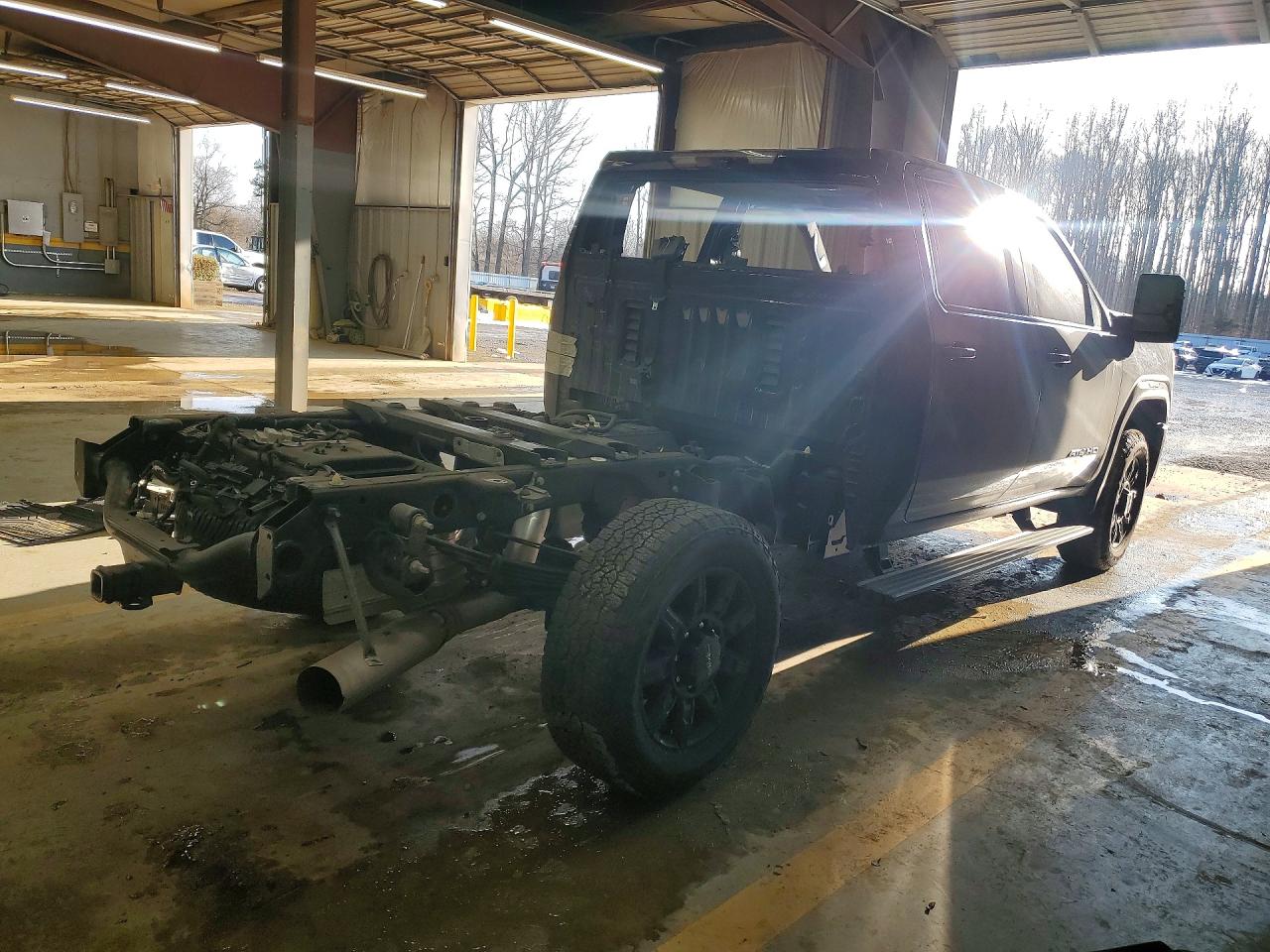 2025 GMC SIERRA K2500 AT4 photo 5