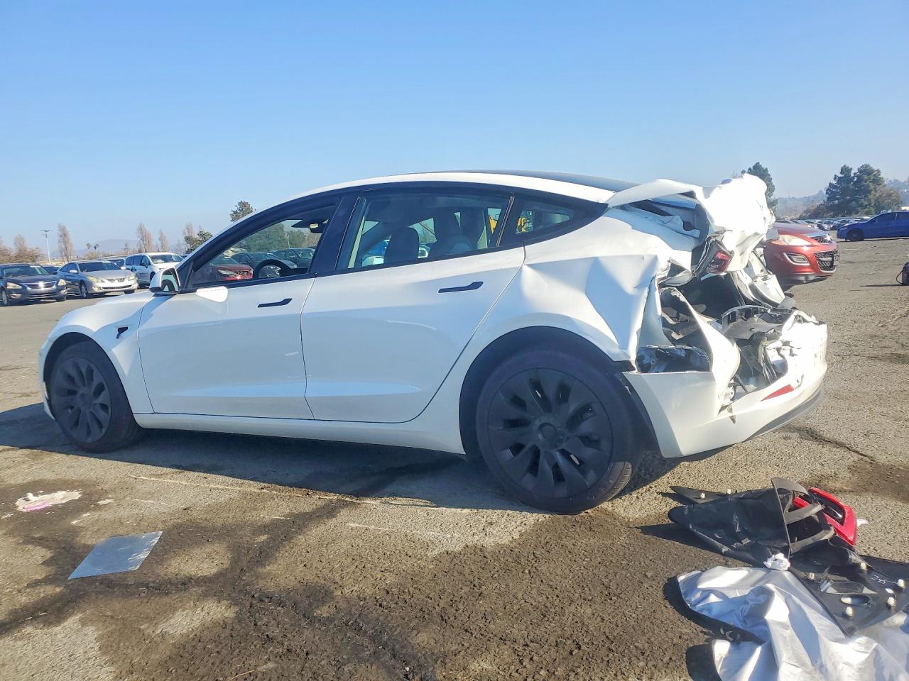 2023 TESLA MODEL 3 photo 3
