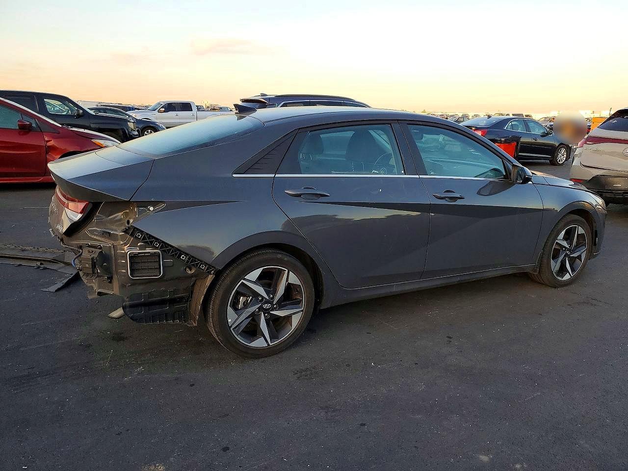 2023 HYUNDAI ELANTRA LIMITED photo 3