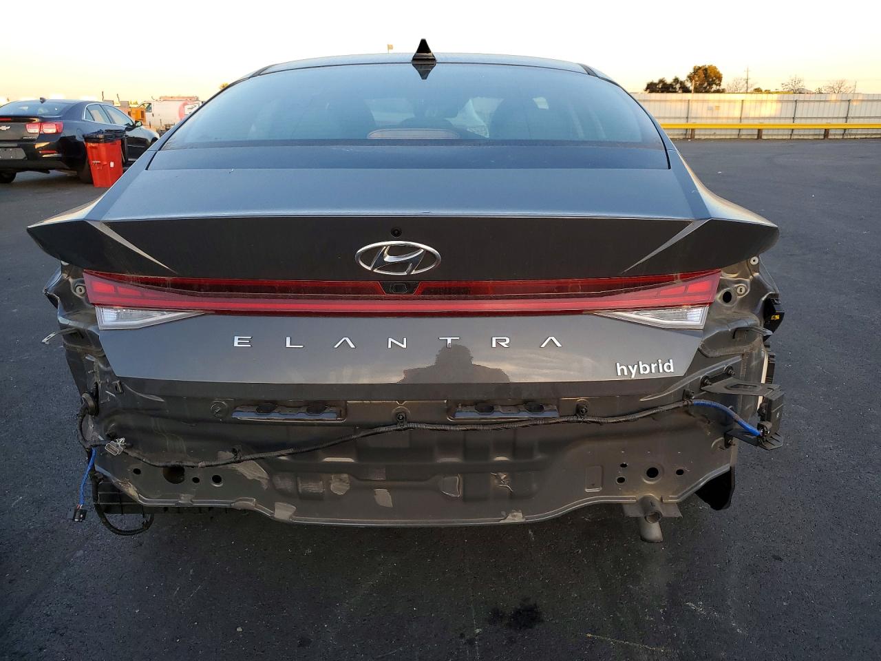 2023 HYUNDAI ELANTRA LIMITED photo 6