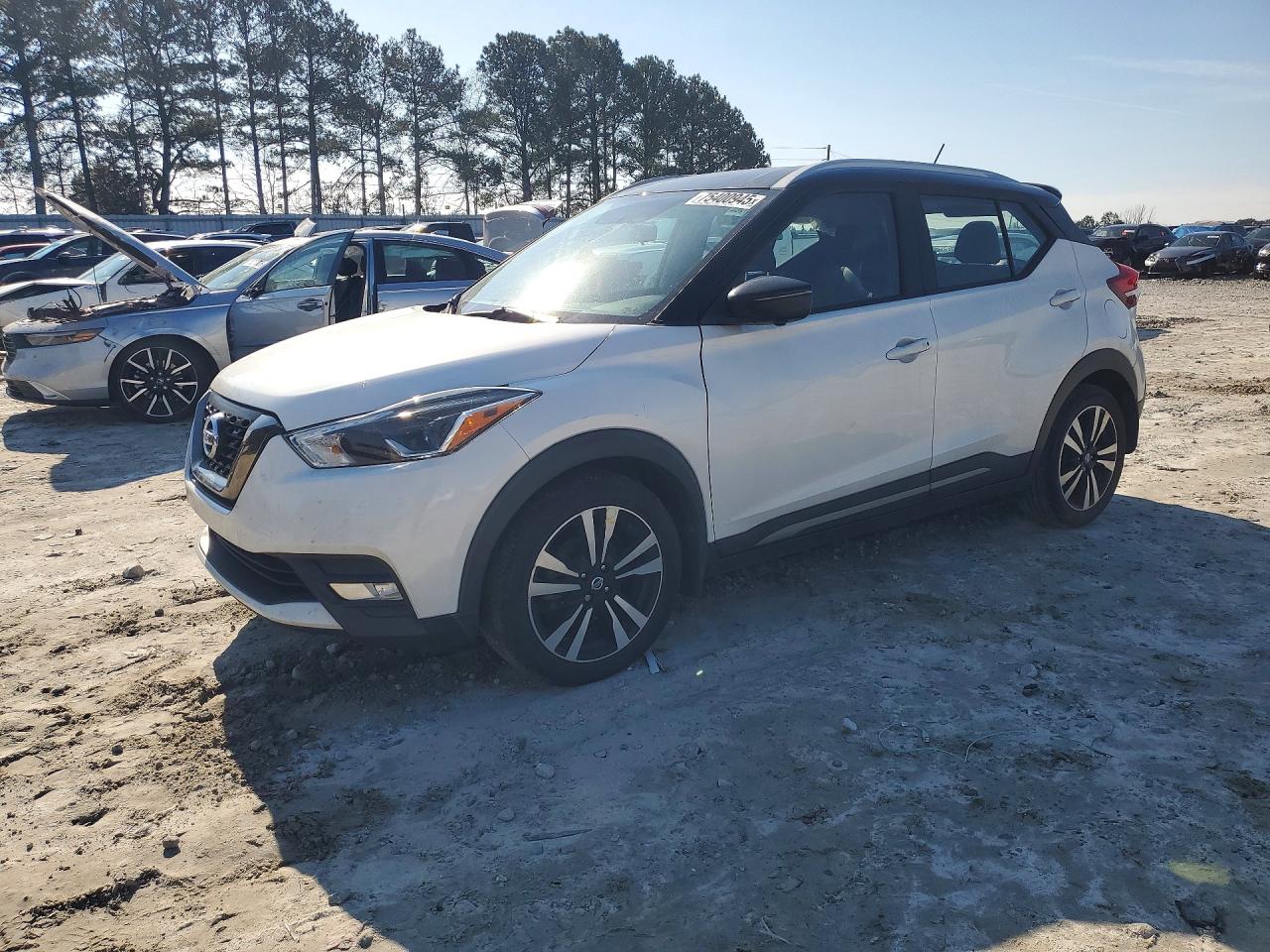 2019 NISSAN KICKS