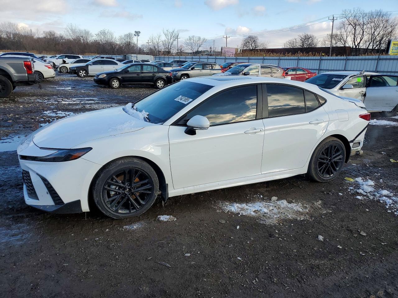 2025 TOYOTA CAMRY