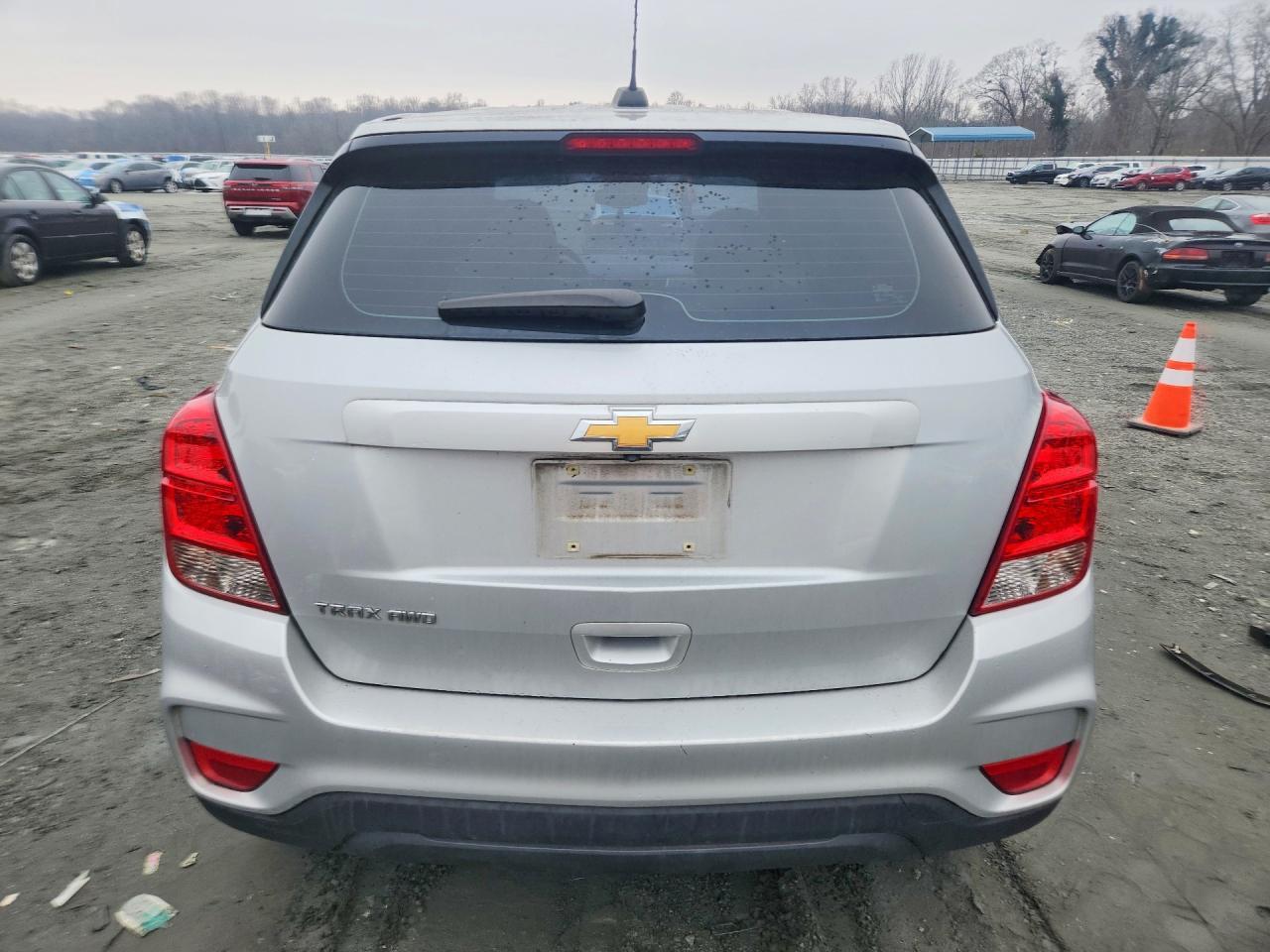2019 CHEVROLET TRAX LS photo 16