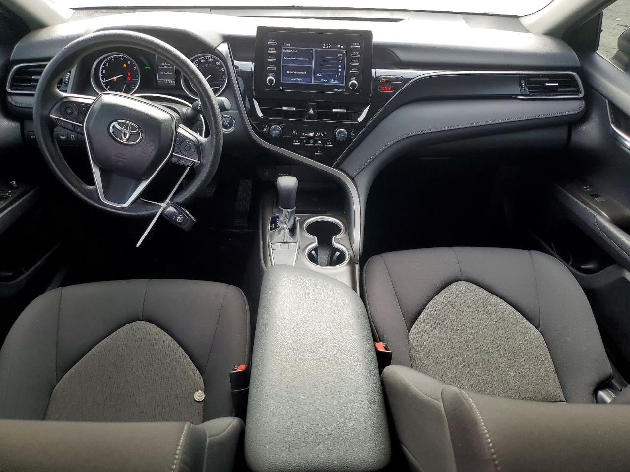 2024 TOYOTA CAMRY LE photo 15