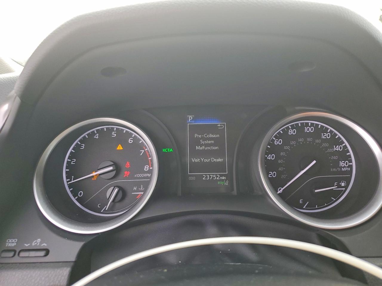 2024 TOYOTA CAMRY LE photo 17