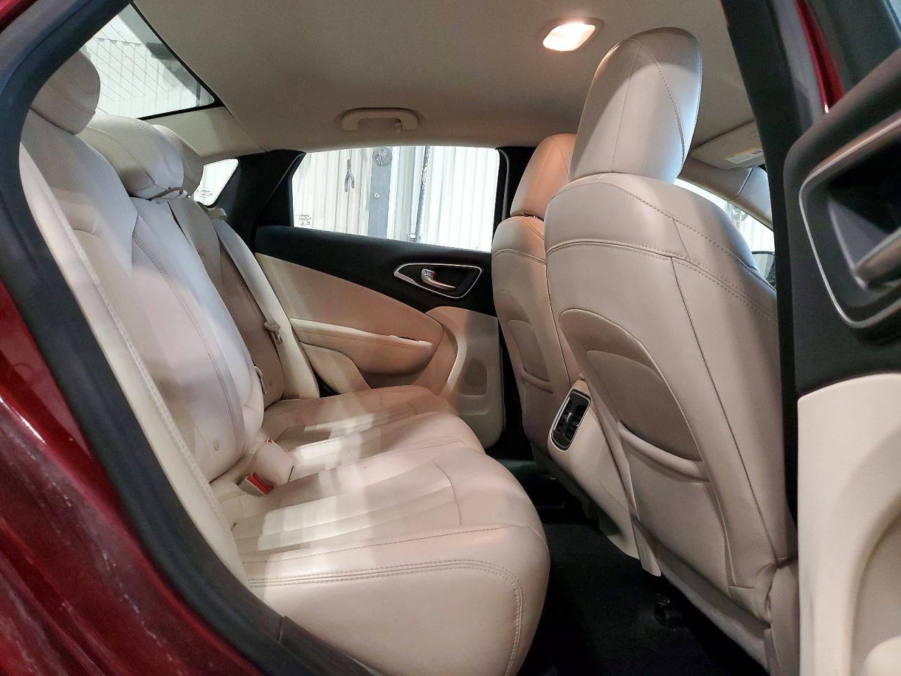 2015 CHRYSLER 200 C photo 10