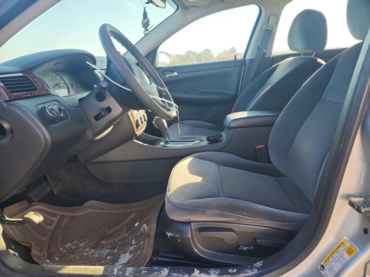 2011 CHEVROLET IMPALA LS photo 13
