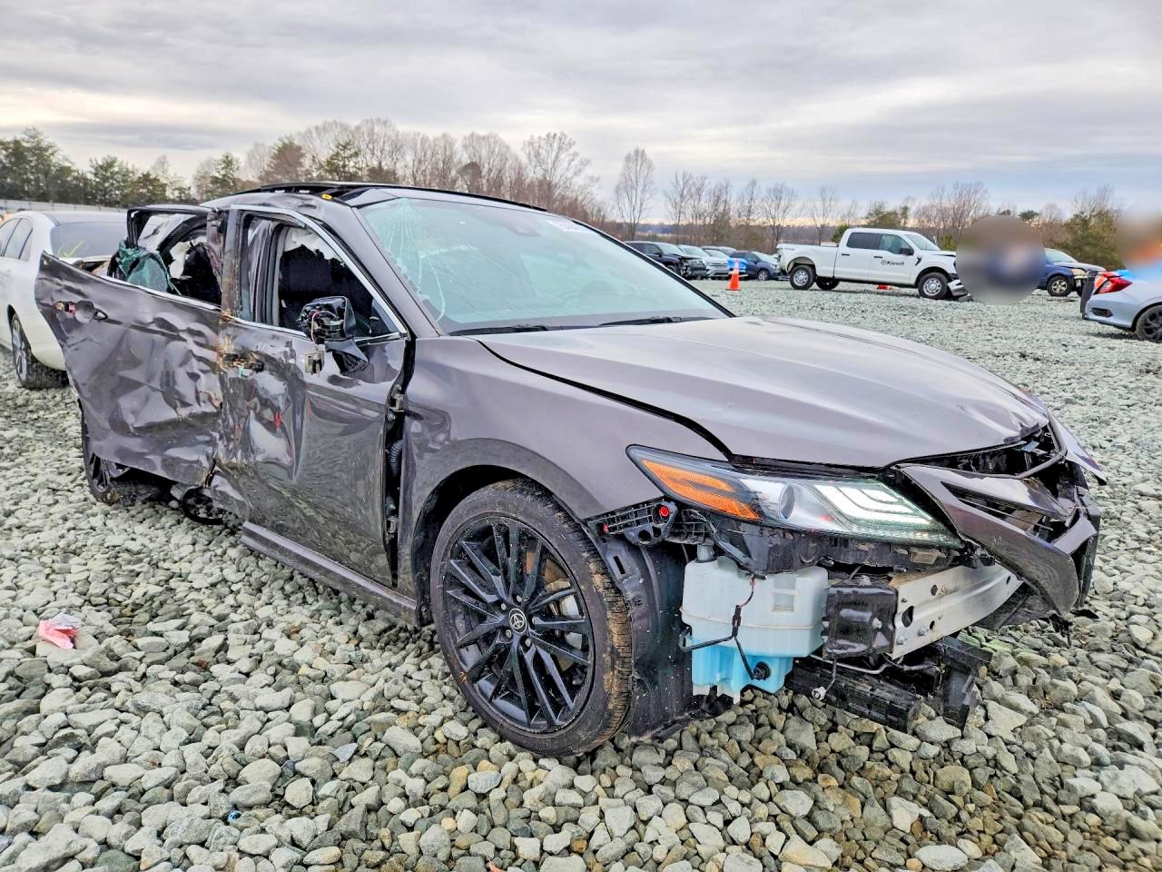 2023 TOYOTA CAMRY XSE photo 4