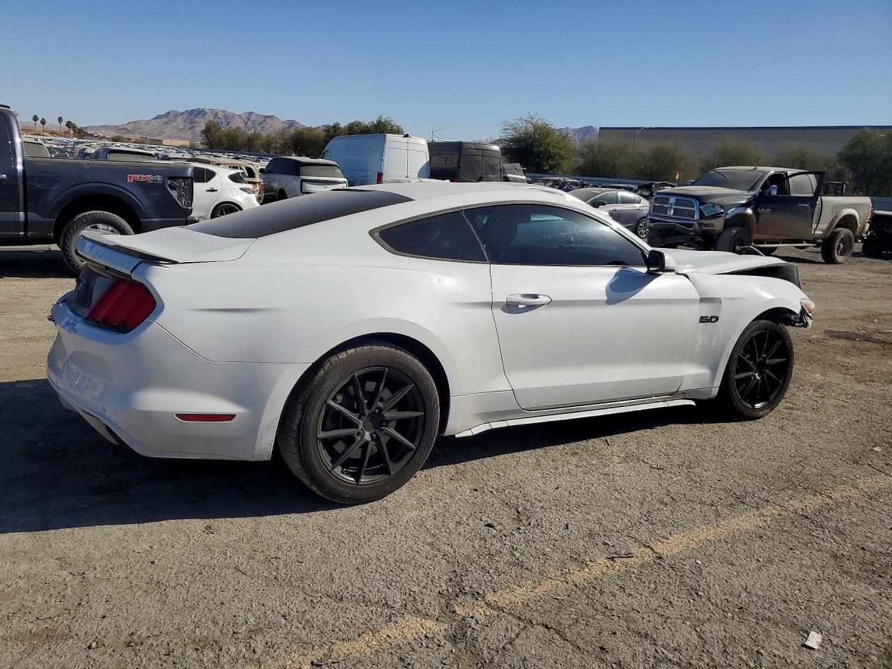 2016 FORD MUSTANG GT photo 5