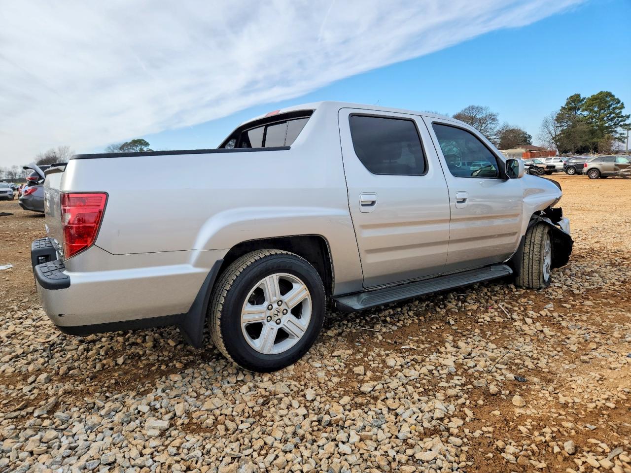 2011 HONDA RIDGELINE RTL photo 3