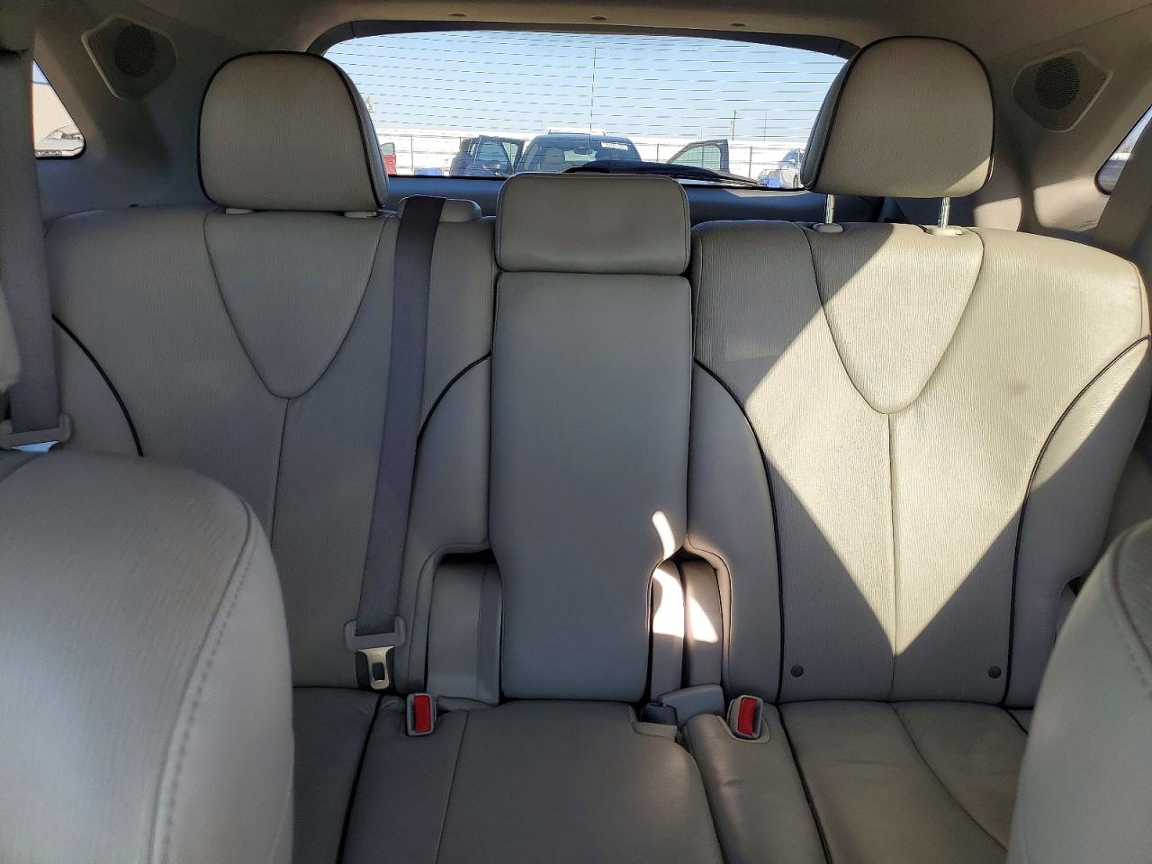2009 TOYOTA VENZA photo 10