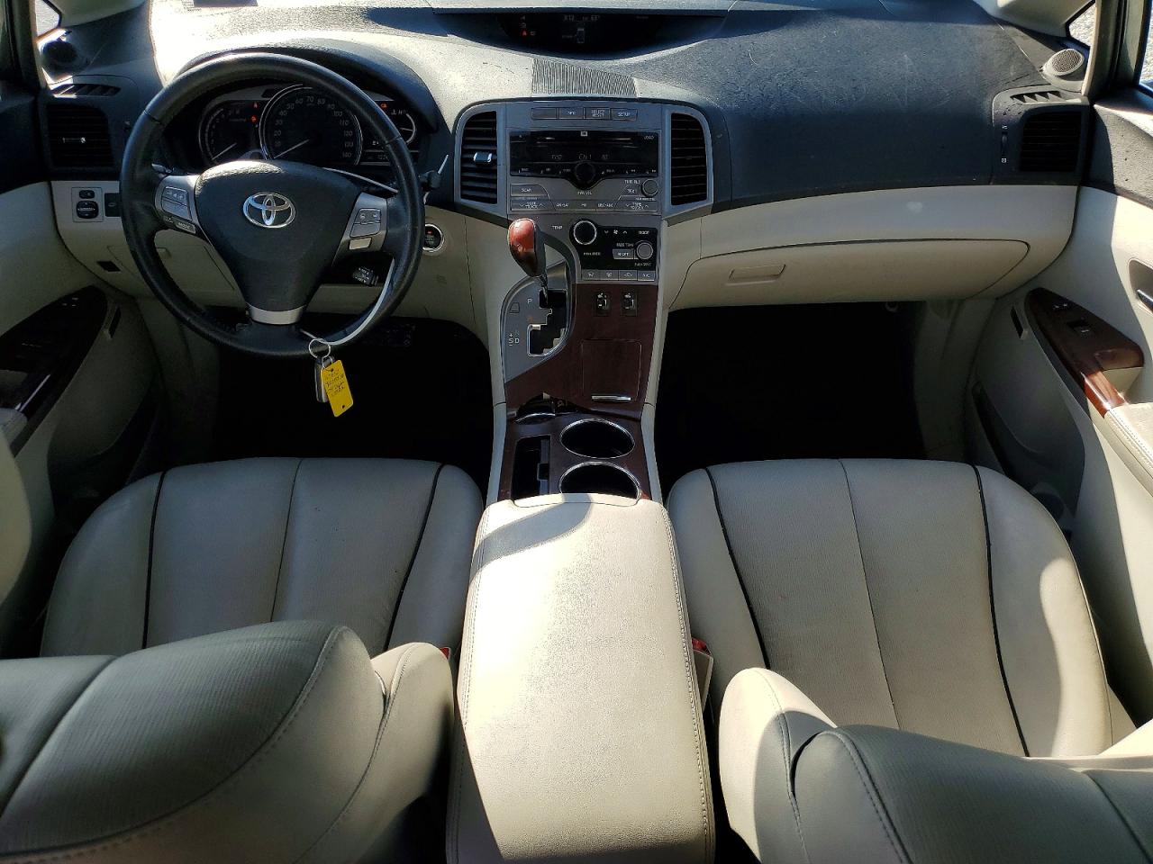 2009 TOYOTA VENZA photo 8