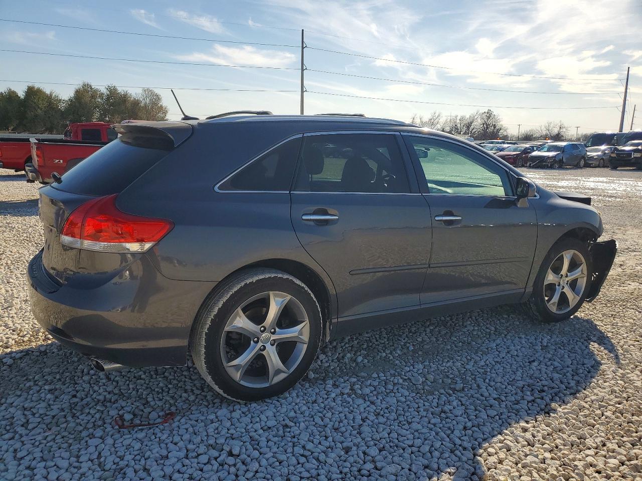 2009 TOYOTA VENZA photo 3
