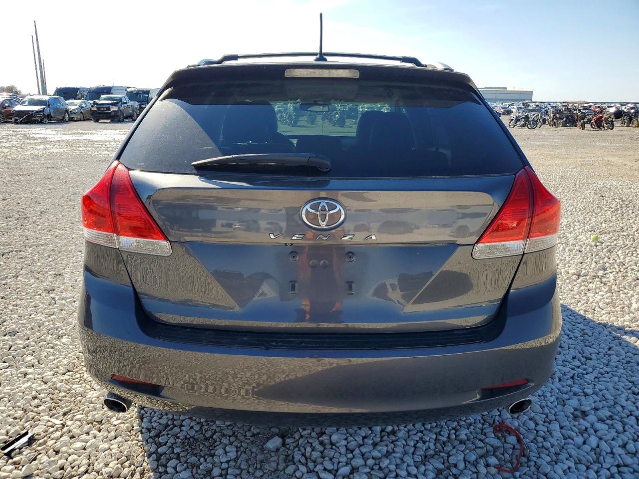 2009 TOYOTA VENZA photo 6