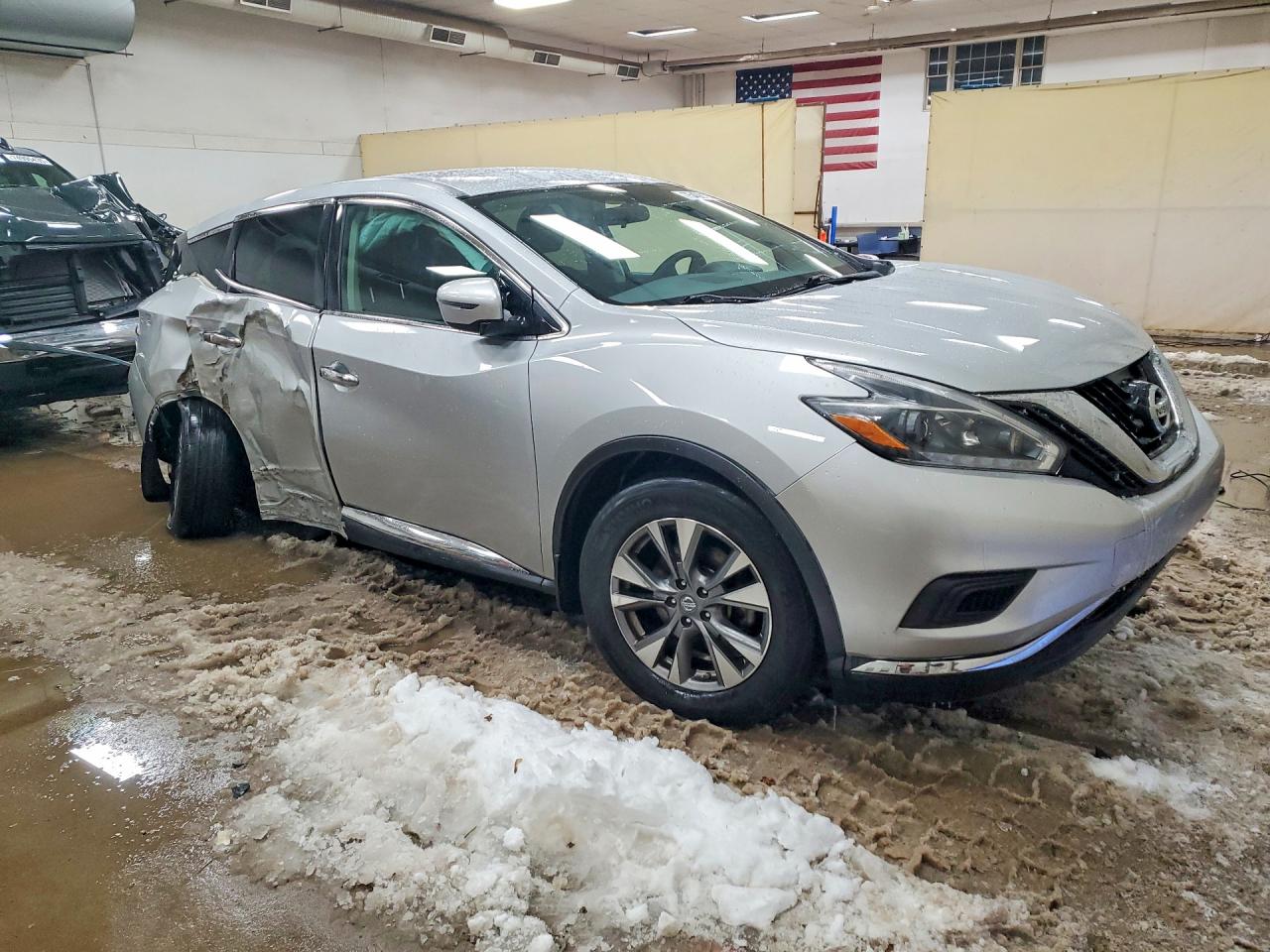 2018 NISSAN MURANO S photo 10
