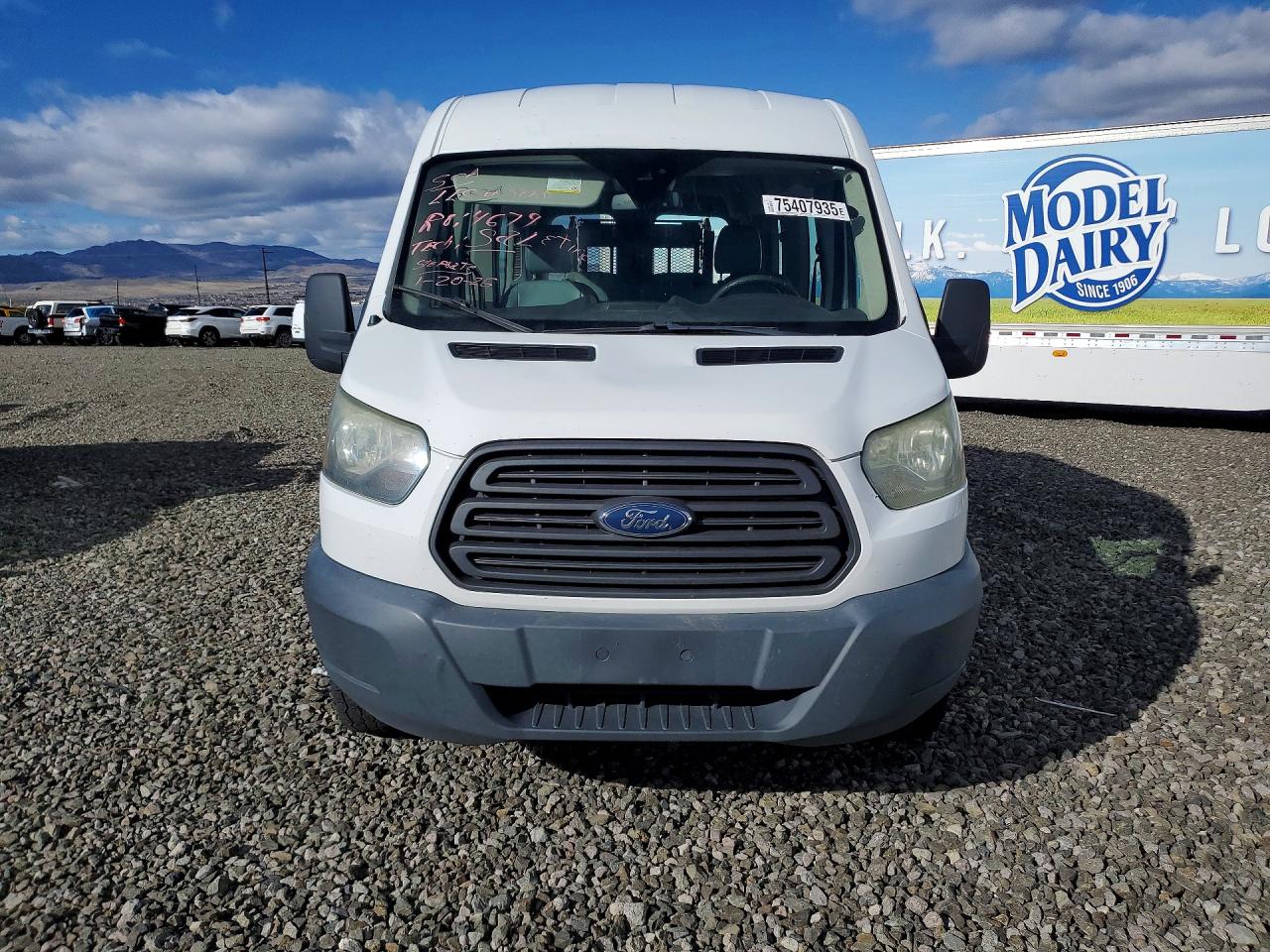2016 FORD TRANSIT T-150 photo 9