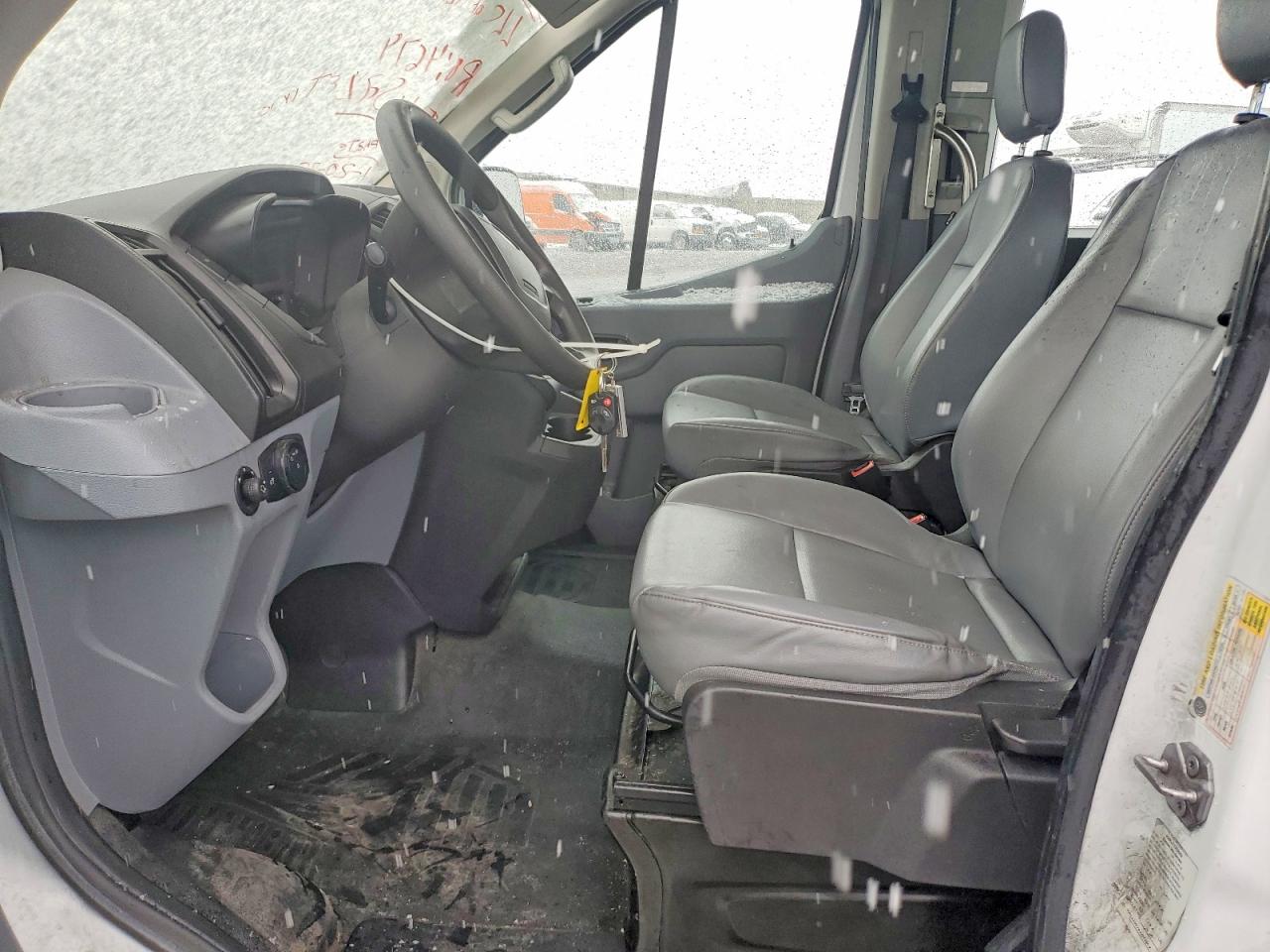 2016 FORD TRANSIT T-150 photo 13