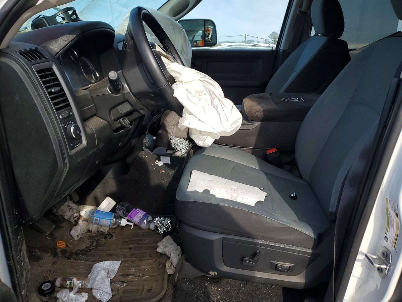 2022 RAM 1500 CLASSIC TRADESMAN photo 13