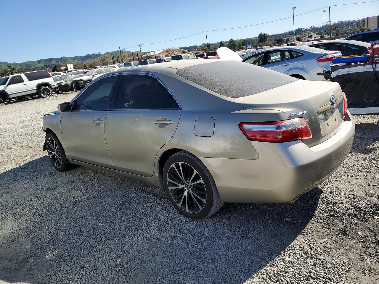 2007 TOYOTA CAMRY XLE V6 photo 2