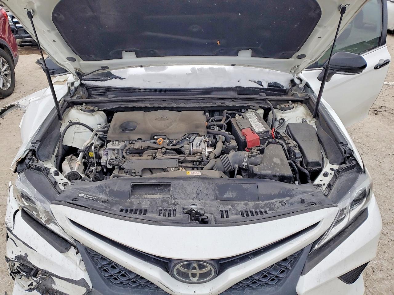 2020 TOYOTA CAMRY SE photo 31