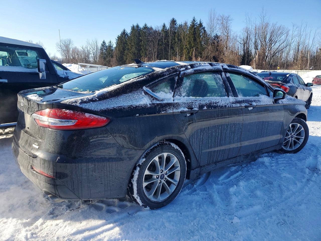2019 FORD FUSION SE photo 3