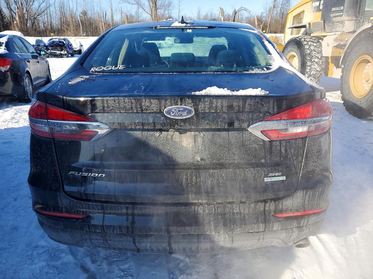 2019 FORD FUSION SE photo 6
