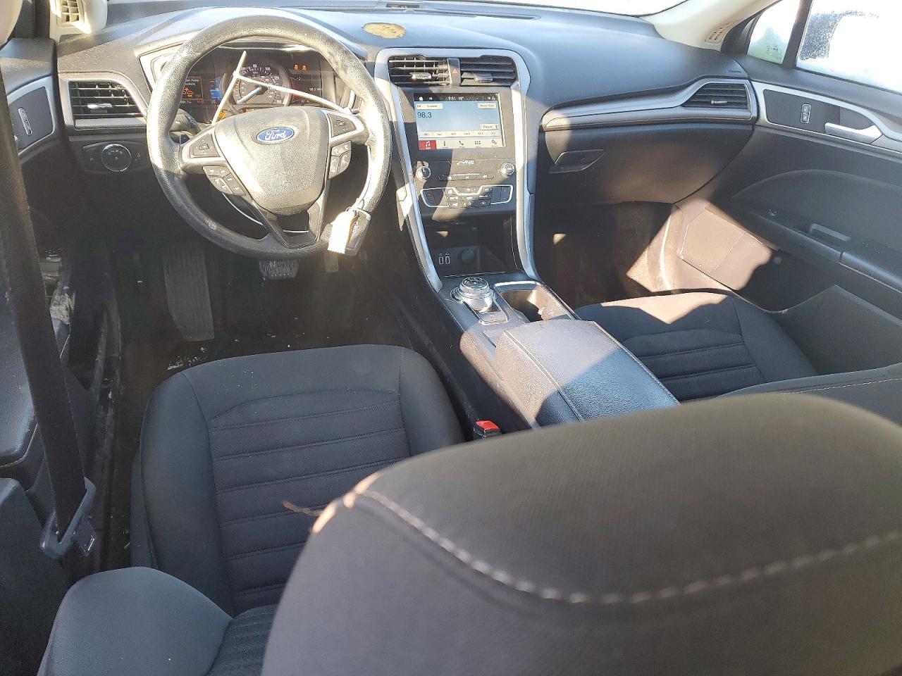 2019 FORD FUSION SE photo 8