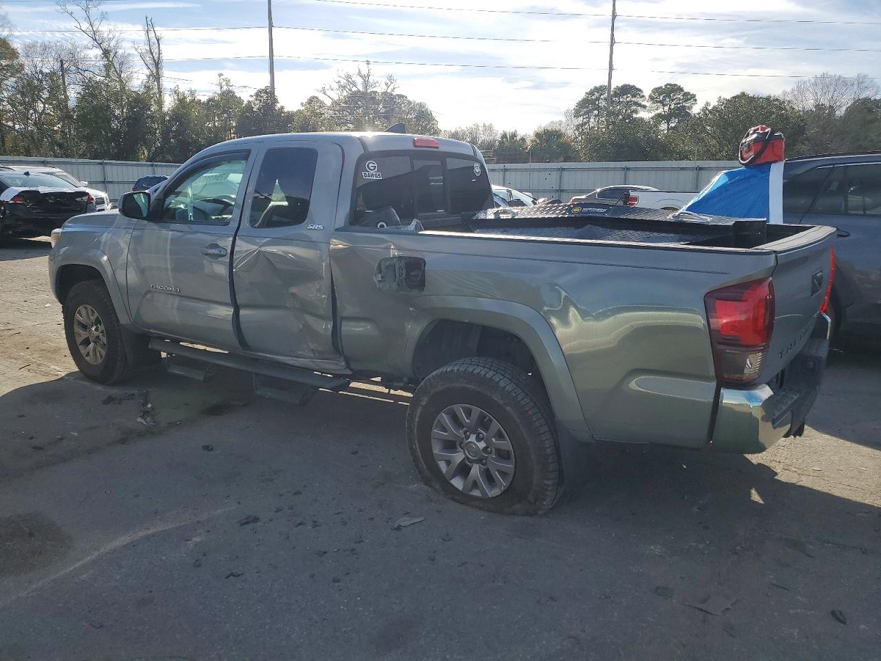 2019 TOYOTA TACOMA SR5 V6 photo 2