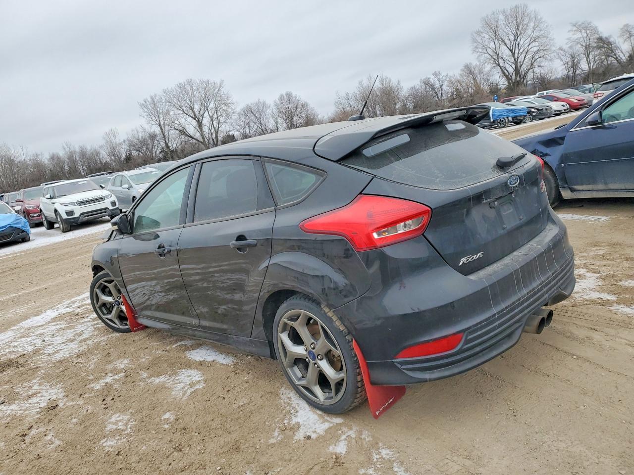 2017 FORD FOCUS ST photo 2