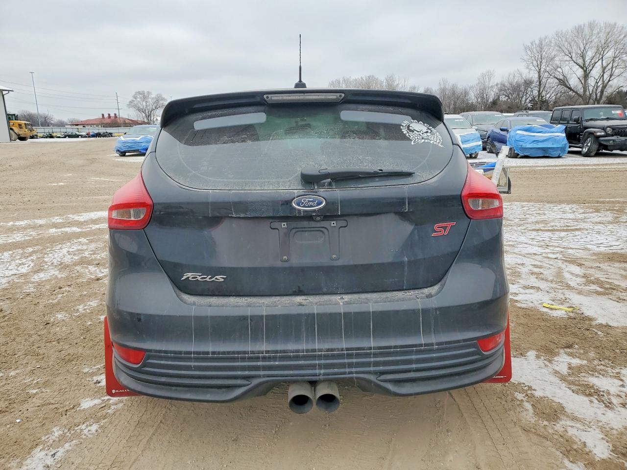 2017 FORD FOCUS ST photo 6