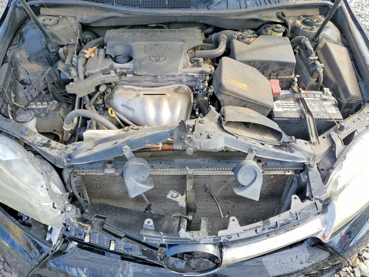 2015 TOYOTA CAMRY SE photo 11