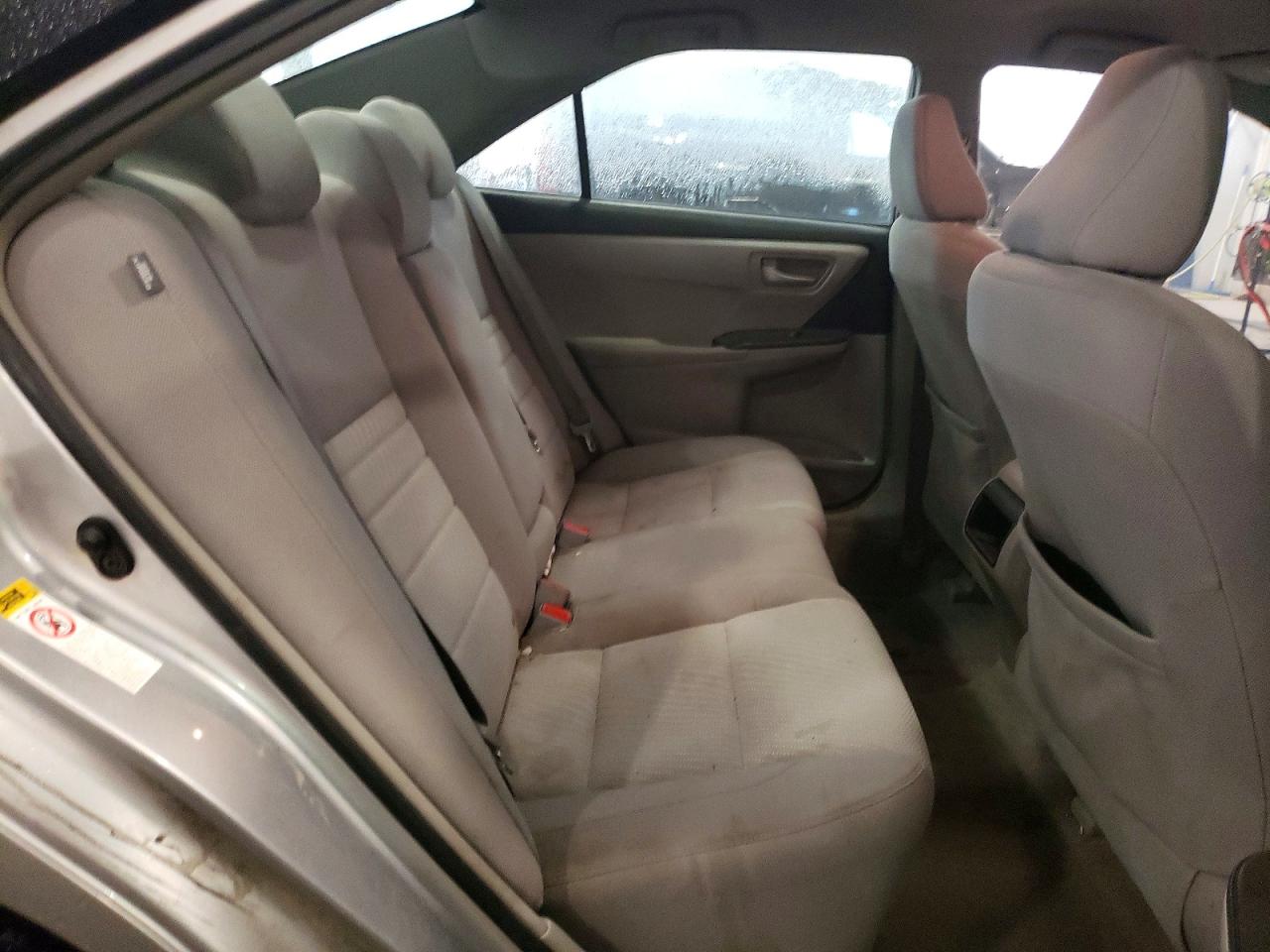 2017 TOYOTA CAMRY LE photo 10