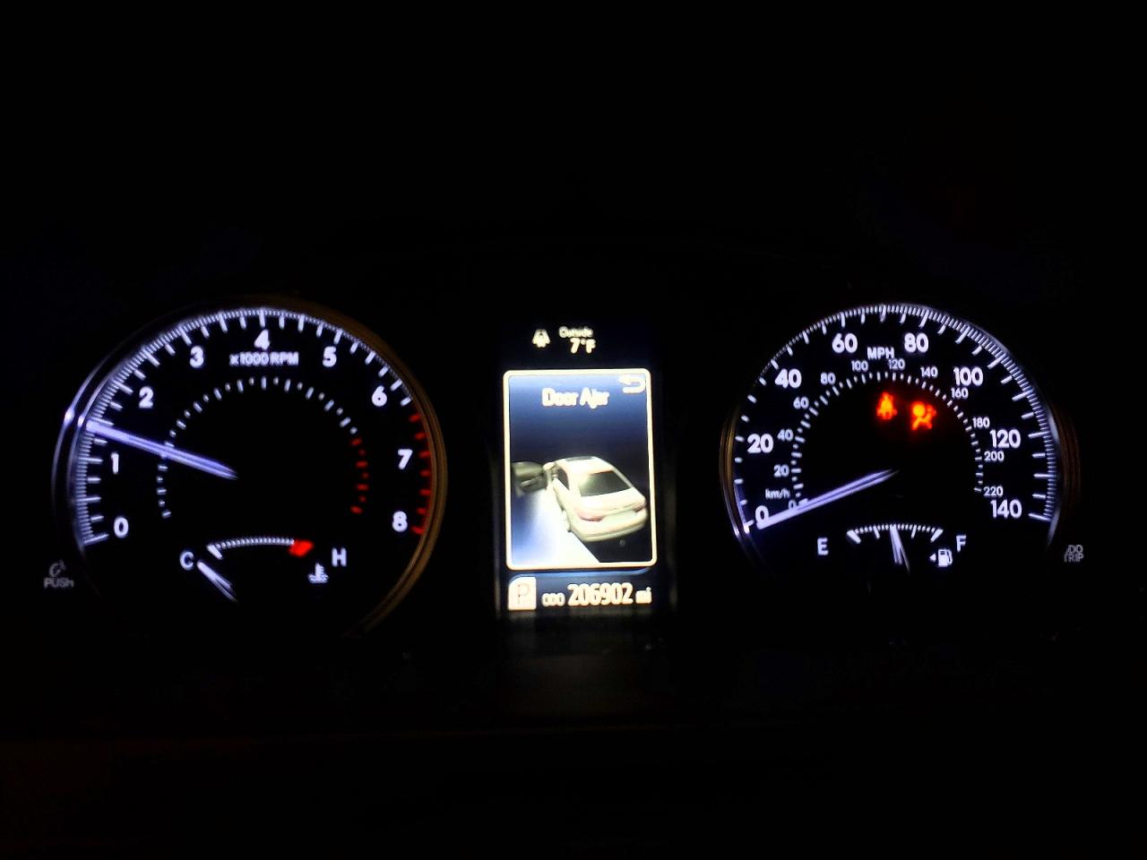 2017 TOYOTA CAMRY LE photo 9
