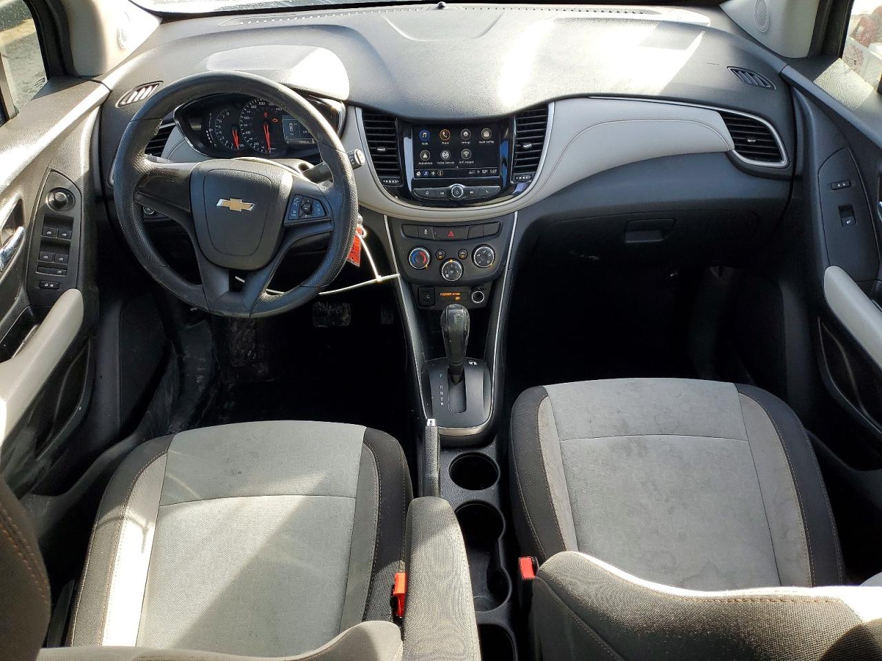 2018 CHEVROLET TRAX LS photo 15