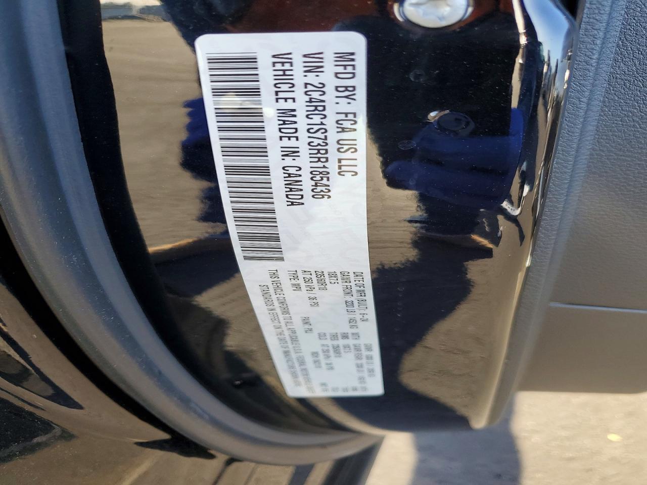 2024 CHRYSLER PACIFICA HYBRID SELECT photo 14