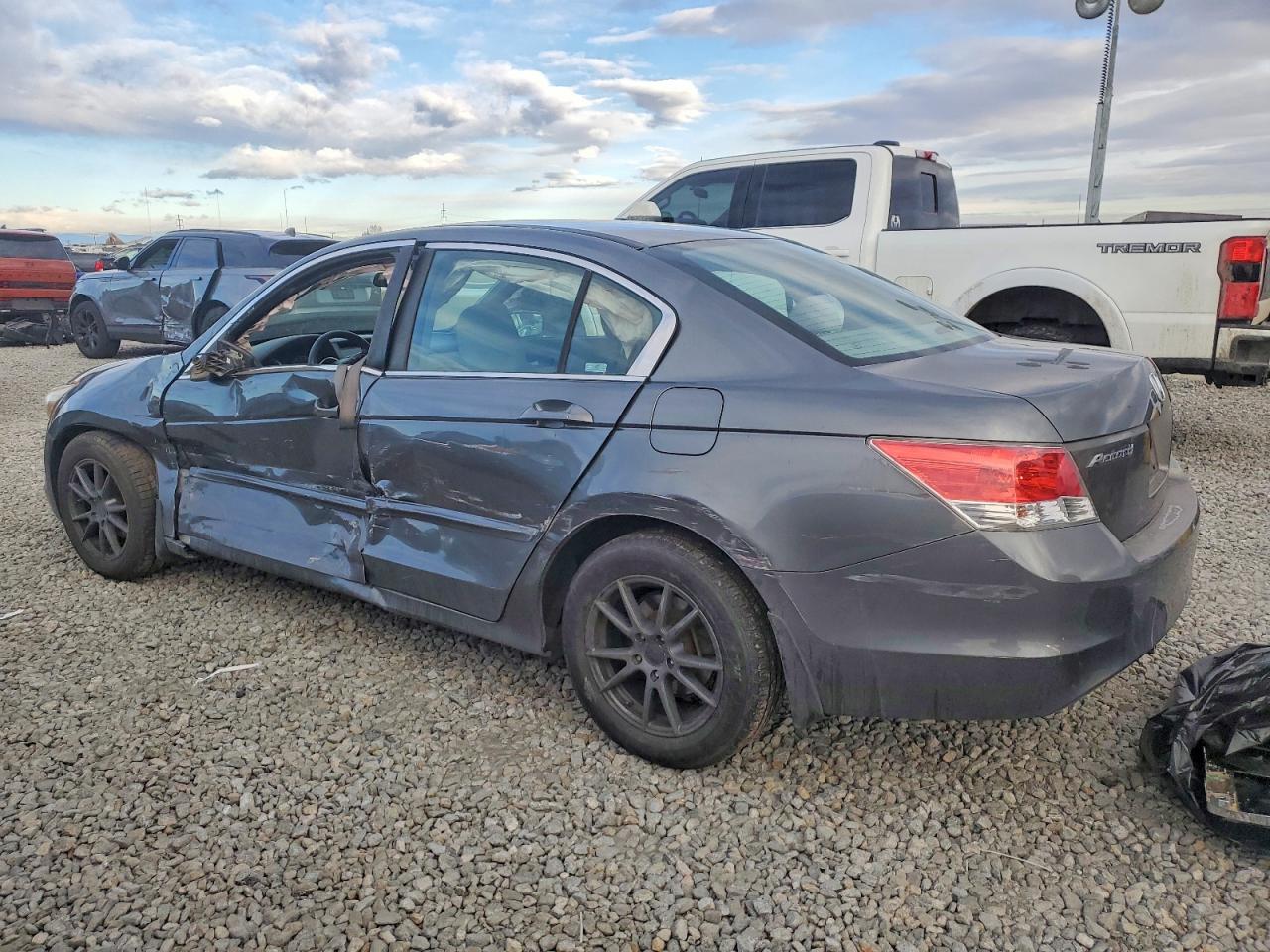 2009 HONDA ACCORD LX photo 2