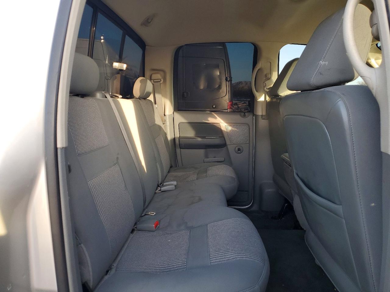 2007 DODGE RAM 1500 ST photo 10