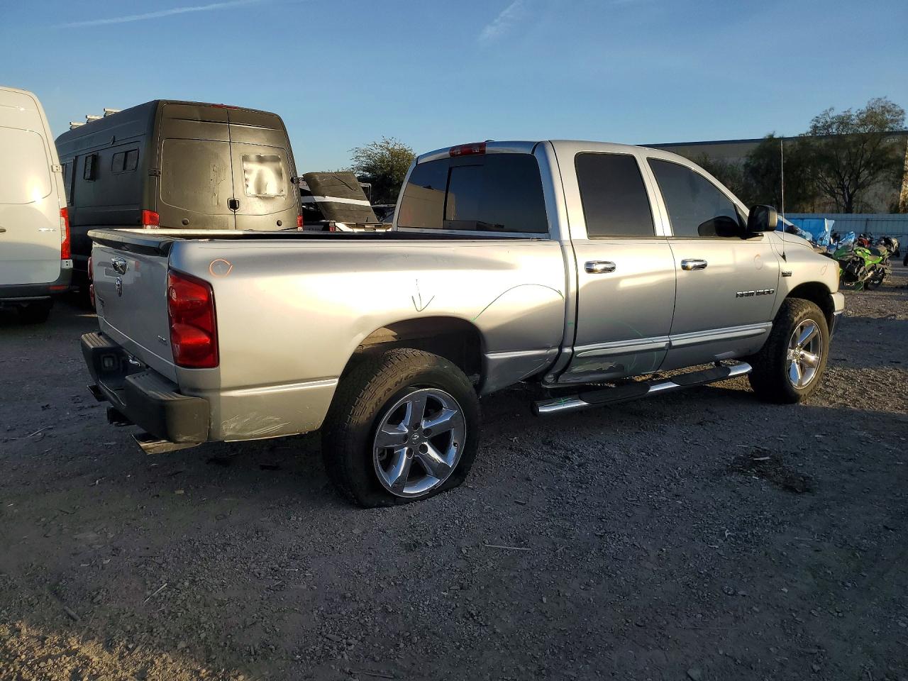 2007 DODGE RAM 1500 ST photo 3