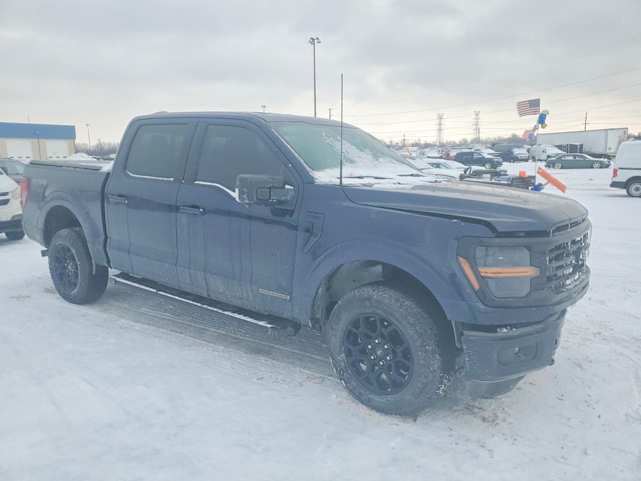 2025 FORD F150 XLT photo 4