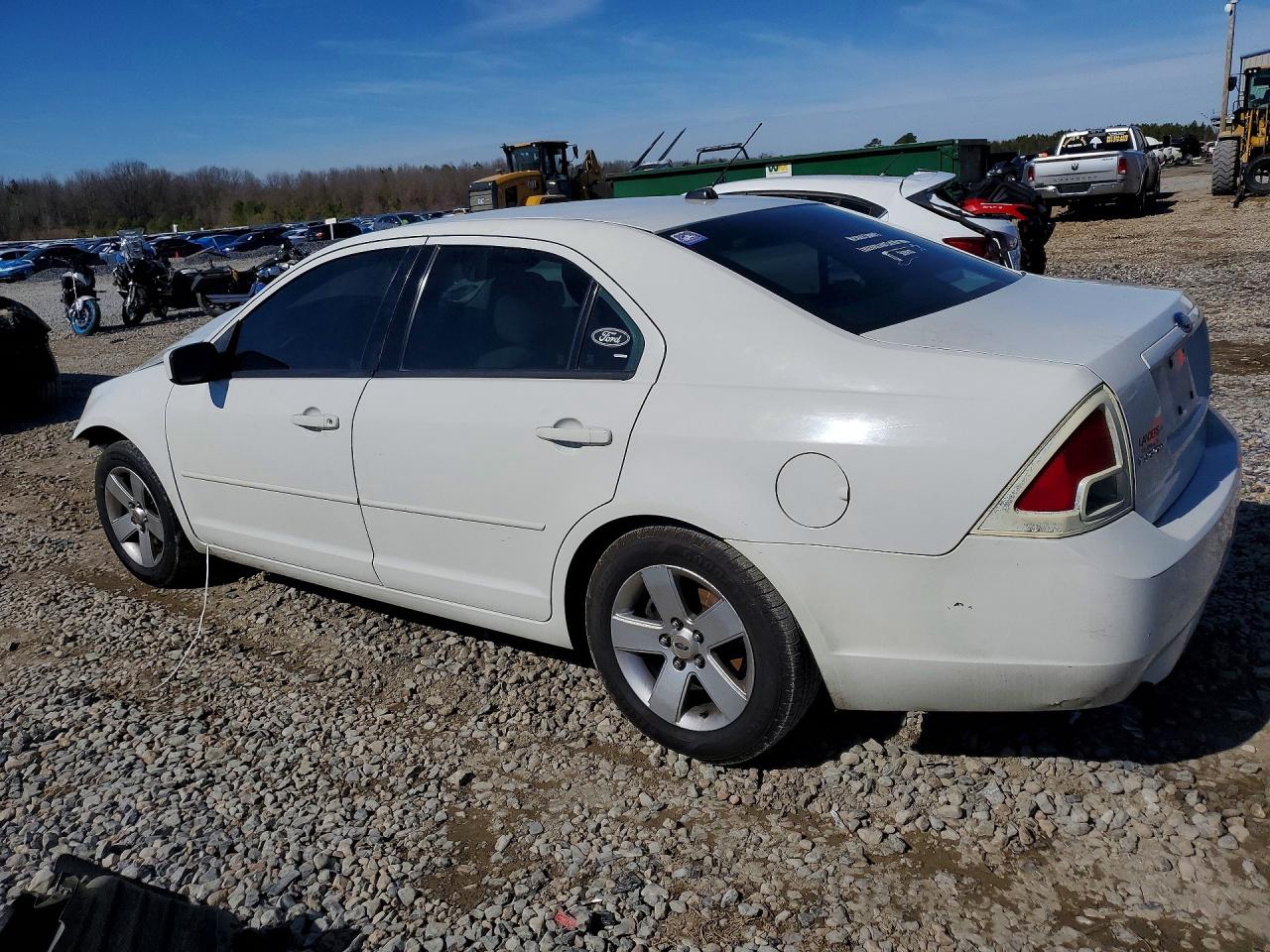 2009 FORD FUSION SE photo 2