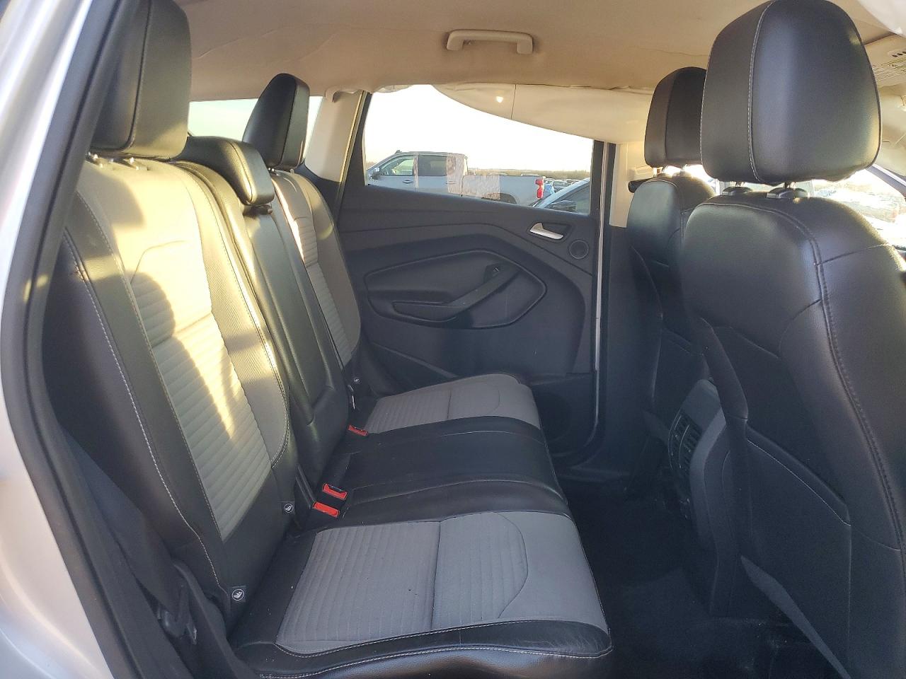 2017 FORD ESCAPE TITANIUM photo 10