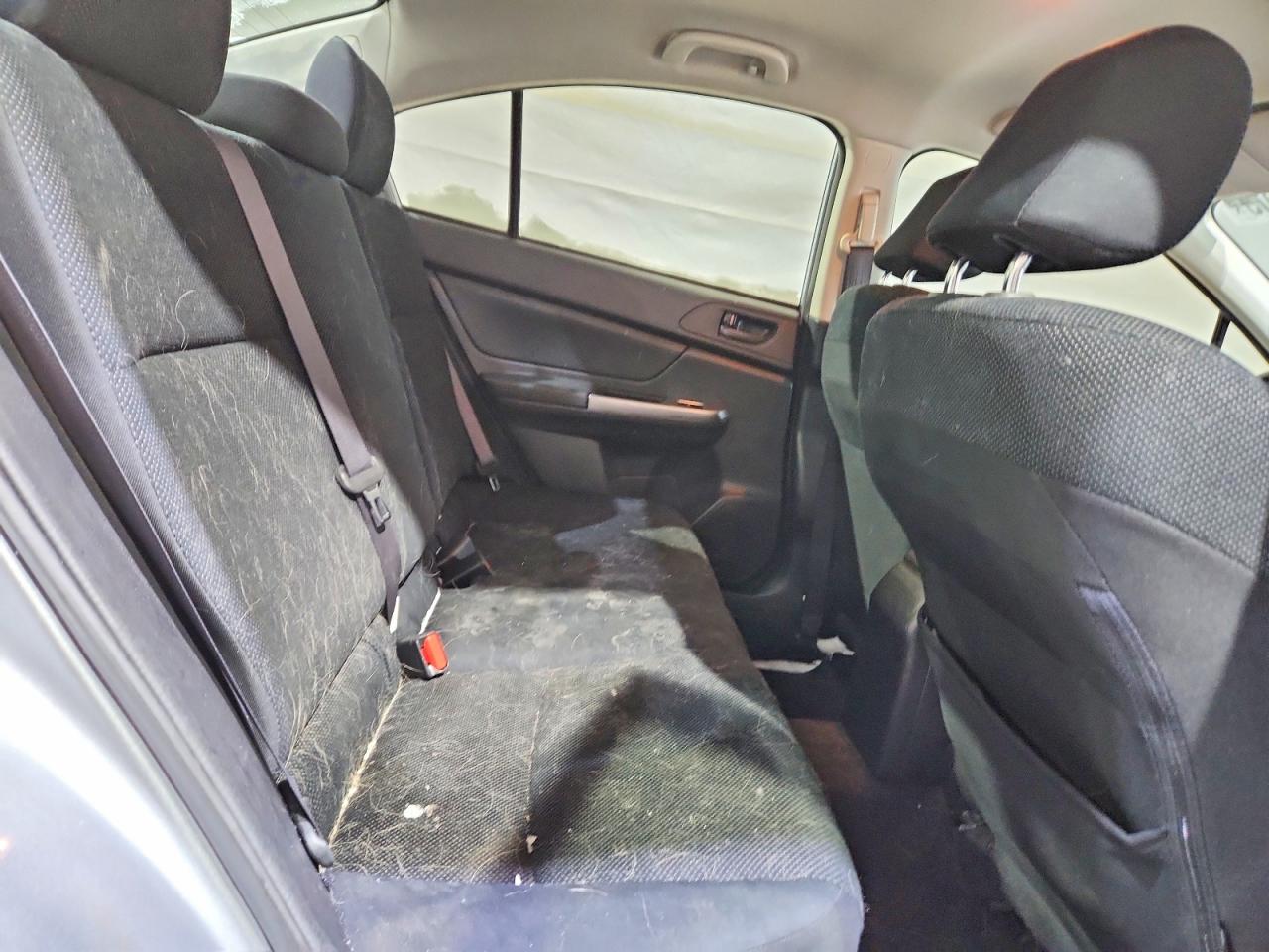 2015 SUBARU IMPREZA photo 10
