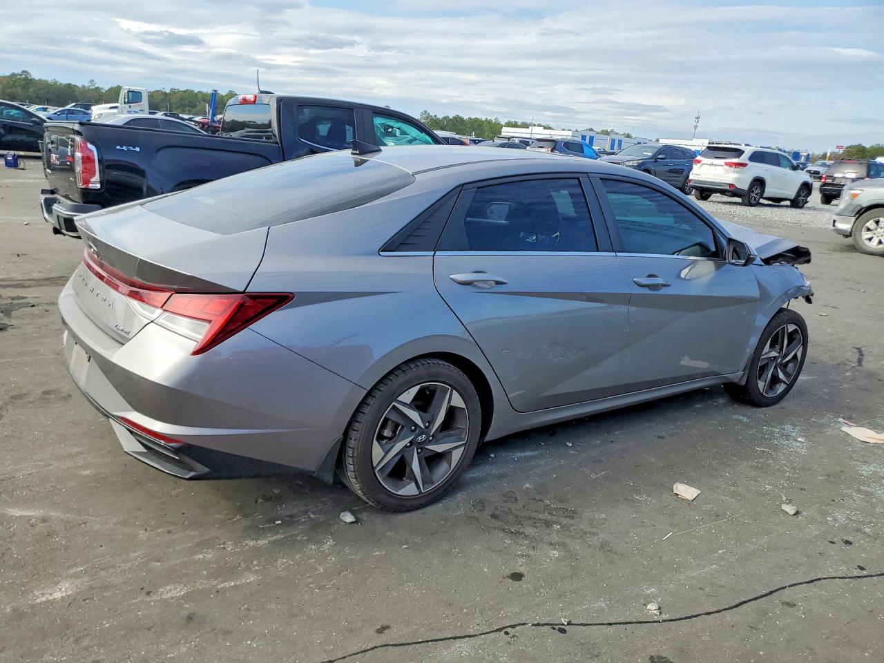 2023 HYUNDAI ELANTRA LIMITED photo 5