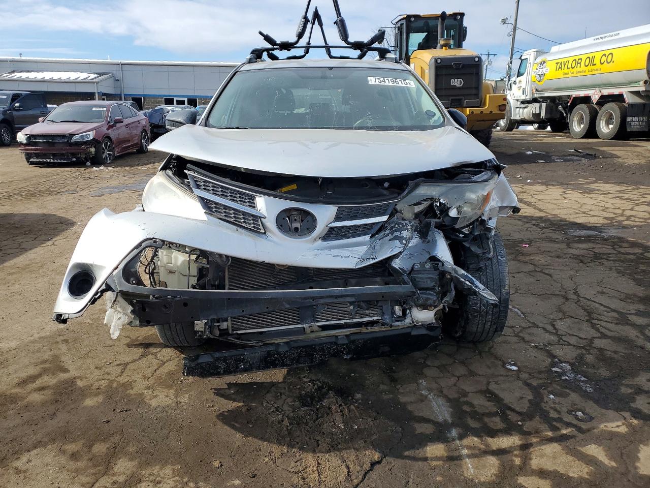 2015 TOYOTA RAV4 LE photo 13