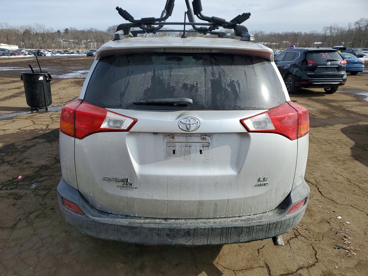 2015 TOYOTA RAV4 LE photo 16