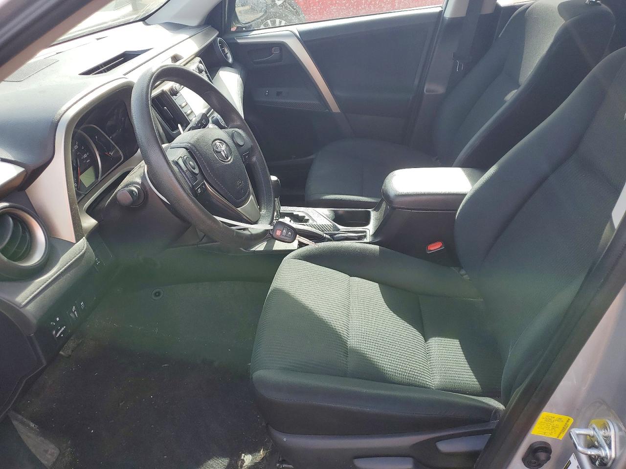 2015 TOYOTA RAV4 LE photo 19