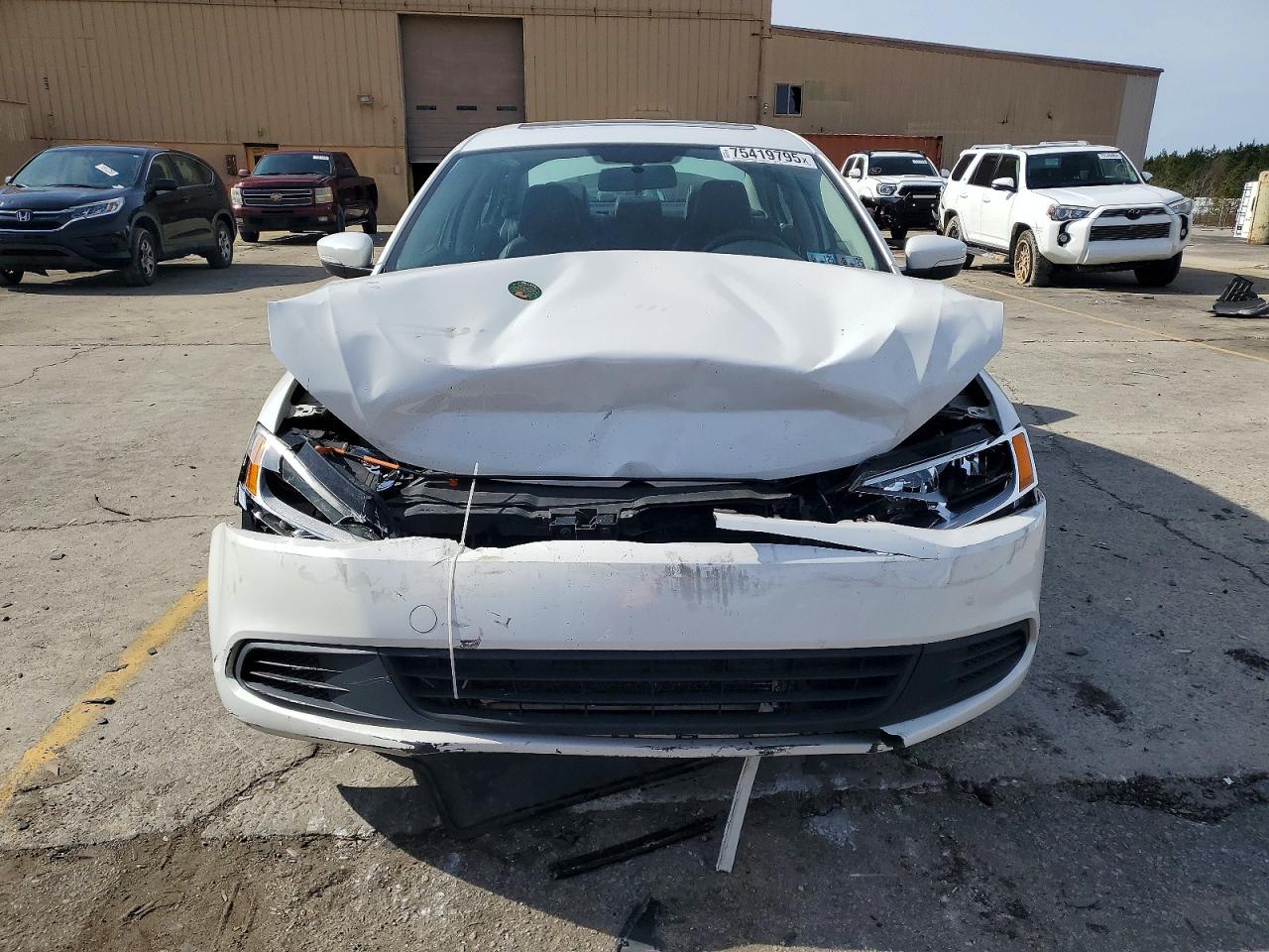 2012 VOLKSWAGEN JETTA SE photo 5